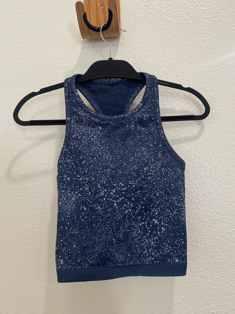 Lululemon Navy Speckled Racerback Tank Top. Size: 6.